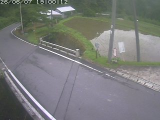 八頭町稗谷