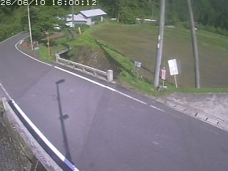 八頭町稗谷