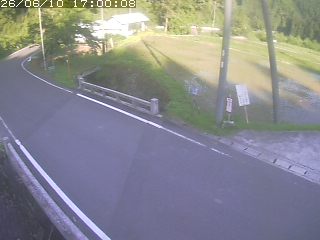 八頭町稗谷