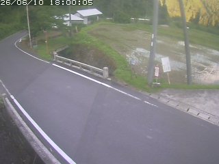 八頭町稗谷