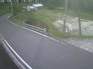 八頭町稗谷