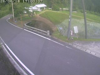八頭町稗谷