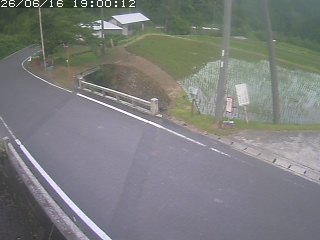 八頭町稗谷
