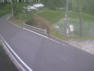 八頭町稗谷