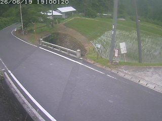 八頭町稗谷