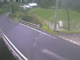八頭町稗谷