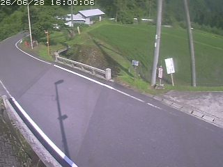 八頭町稗谷