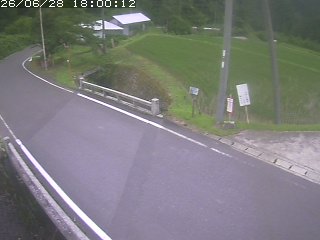 八頭町稗谷