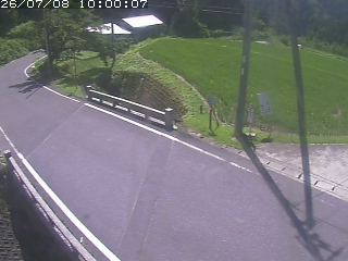 八頭町稗谷