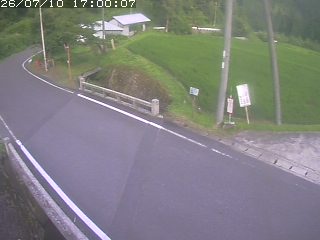 八頭町稗谷