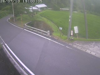 八頭町稗谷