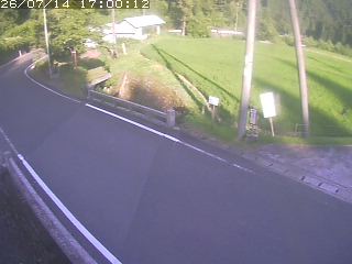 八頭町稗谷