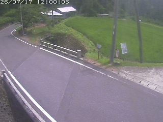 八頭町稗谷