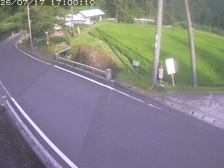 八頭町稗谷