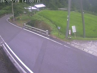 八頭町稗谷
