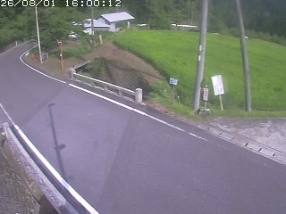 八頭町稗谷