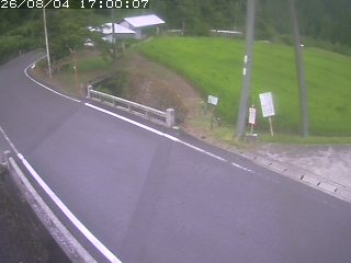 八頭町稗谷