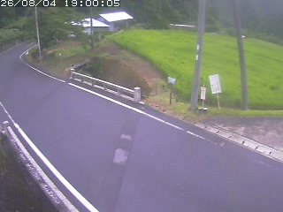八頭町稗谷