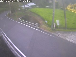 八頭町稗谷