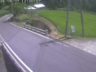 八頭町稗谷