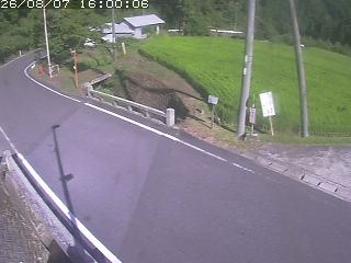 八頭町稗谷