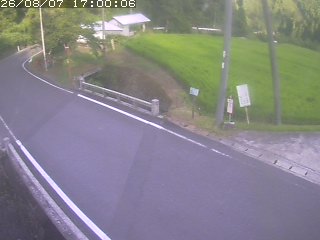 八頭町稗谷