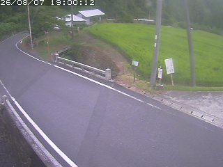 八頭町稗谷