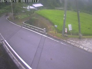 八頭町稗谷