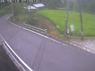 八頭町稗谷