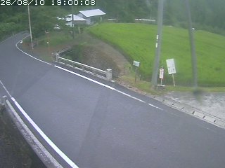 八頭町稗谷