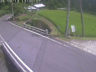 八頭町稗谷