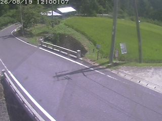 八頭町稗谷
