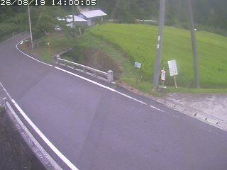 八頭町稗谷