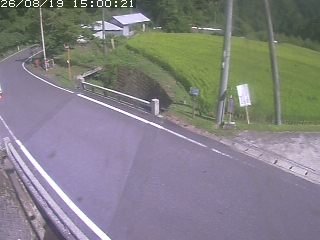 八頭町稗谷