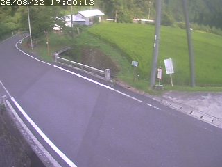 八頭町稗谷