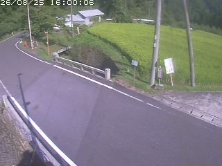 八頭町稗谷
