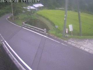 八頭町稗谷
