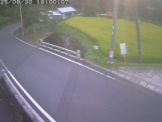 八頭町稗谷