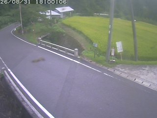 八頭町稗谷