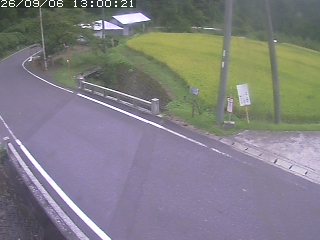 八頭町稗谷