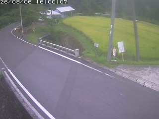 八頭町稗谷