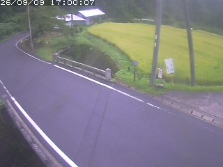 八頭町稗谷