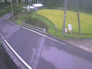 八頭町稗谷