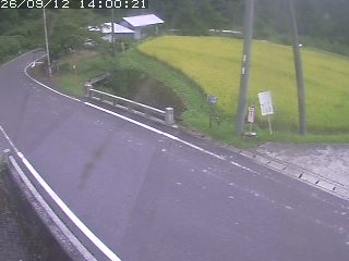 八頭町稗谷