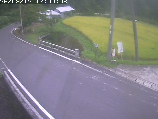 八頭町稗谷