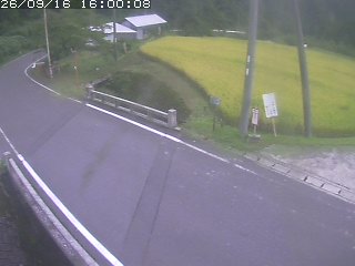 八頭町稗谷