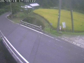 八頭町稗谷