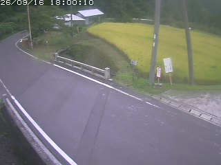 八頭町稗谷