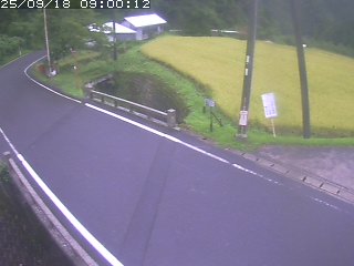 八頭町稗谷