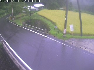 八頭町稗谷